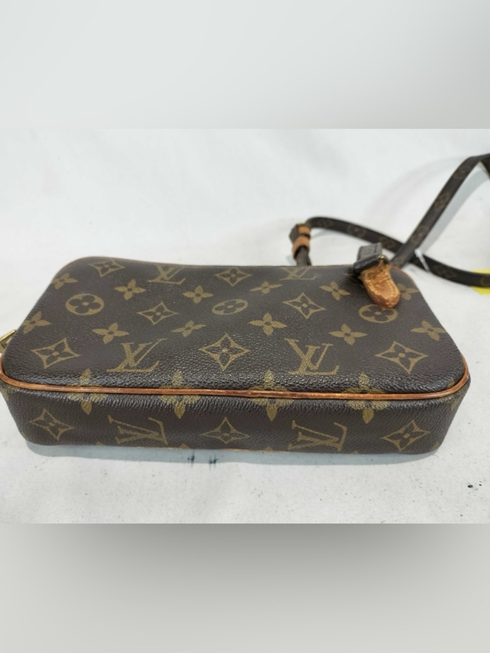 Louis Vuitton Monogram Pochette Marley Bandoulière (Vintage) - Picture 6 of 13